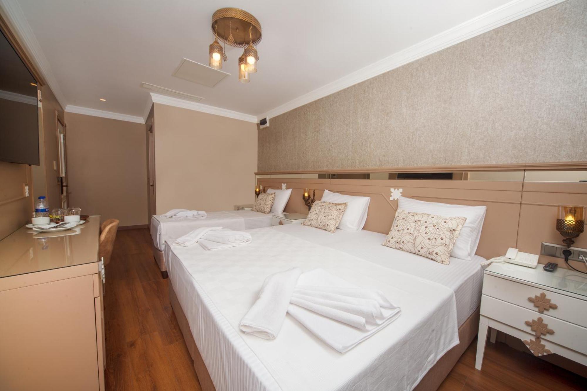 Belmond Hotel Istanbul Exterior photo